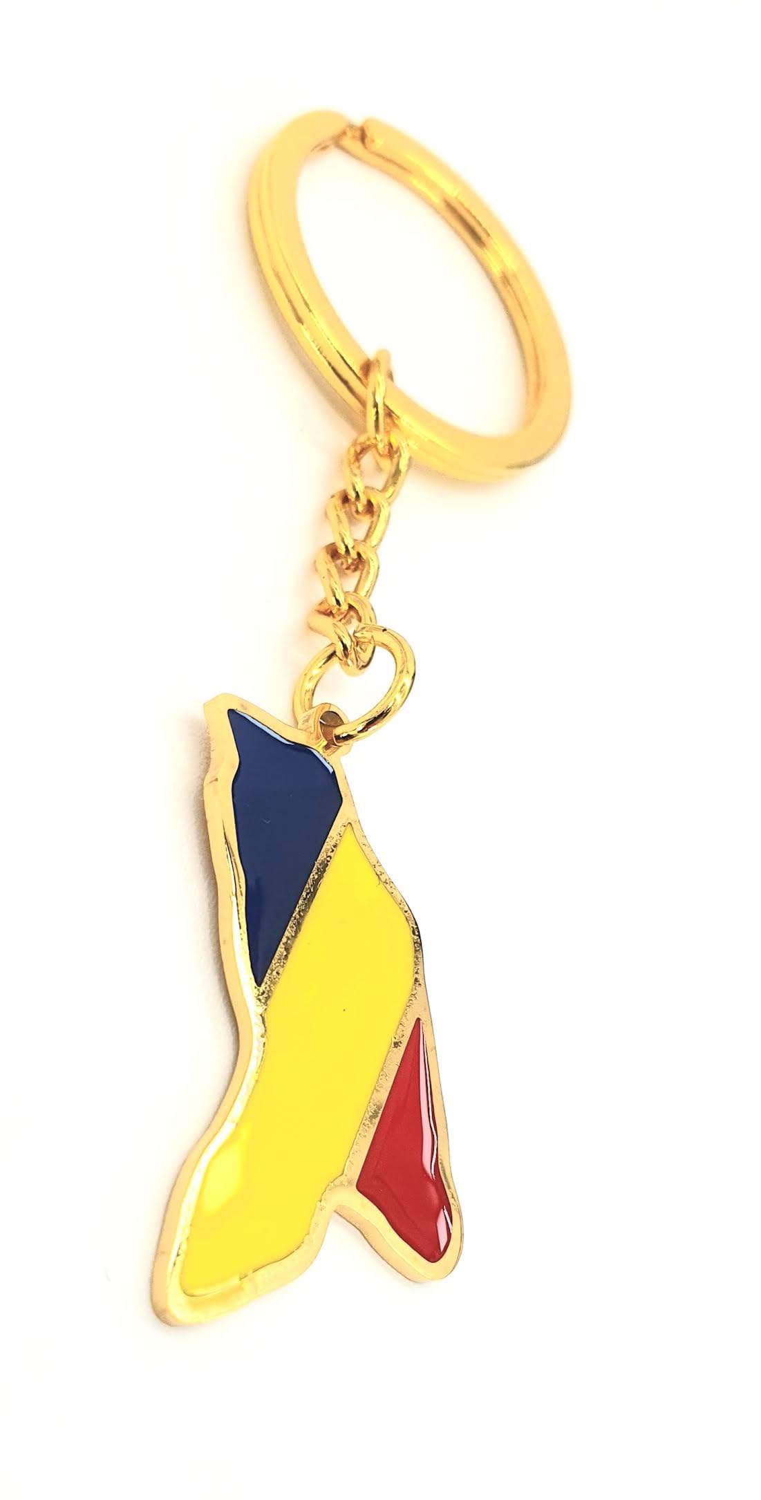 Moldova Map Outline Gold Country Flag Key Ring Chain Metal Enamel Keyring